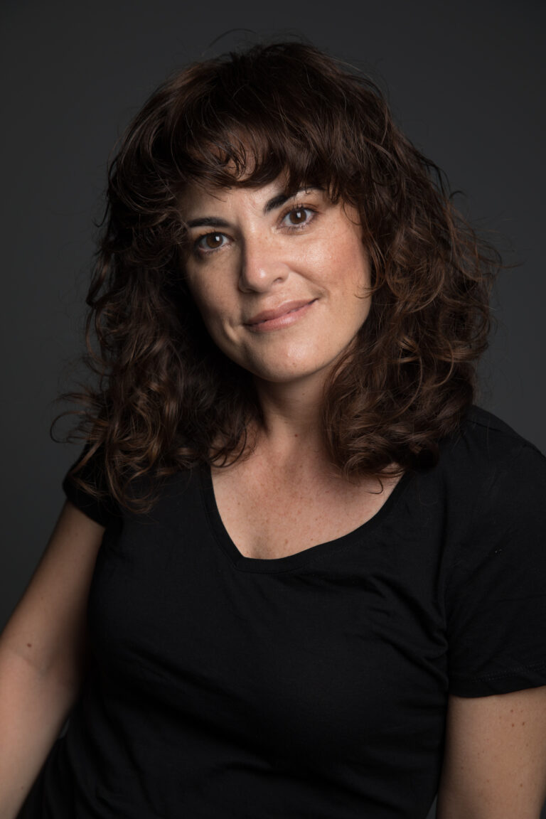 ESTHER NOYA