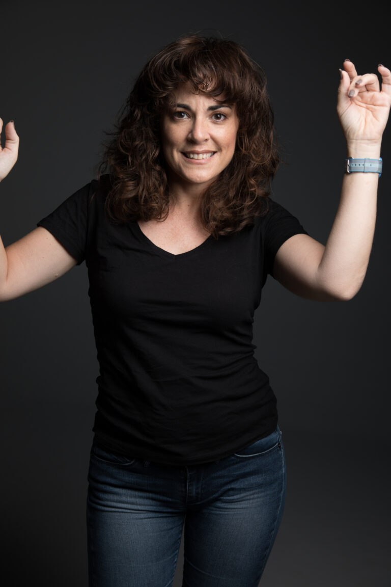 ESTHER NOYA