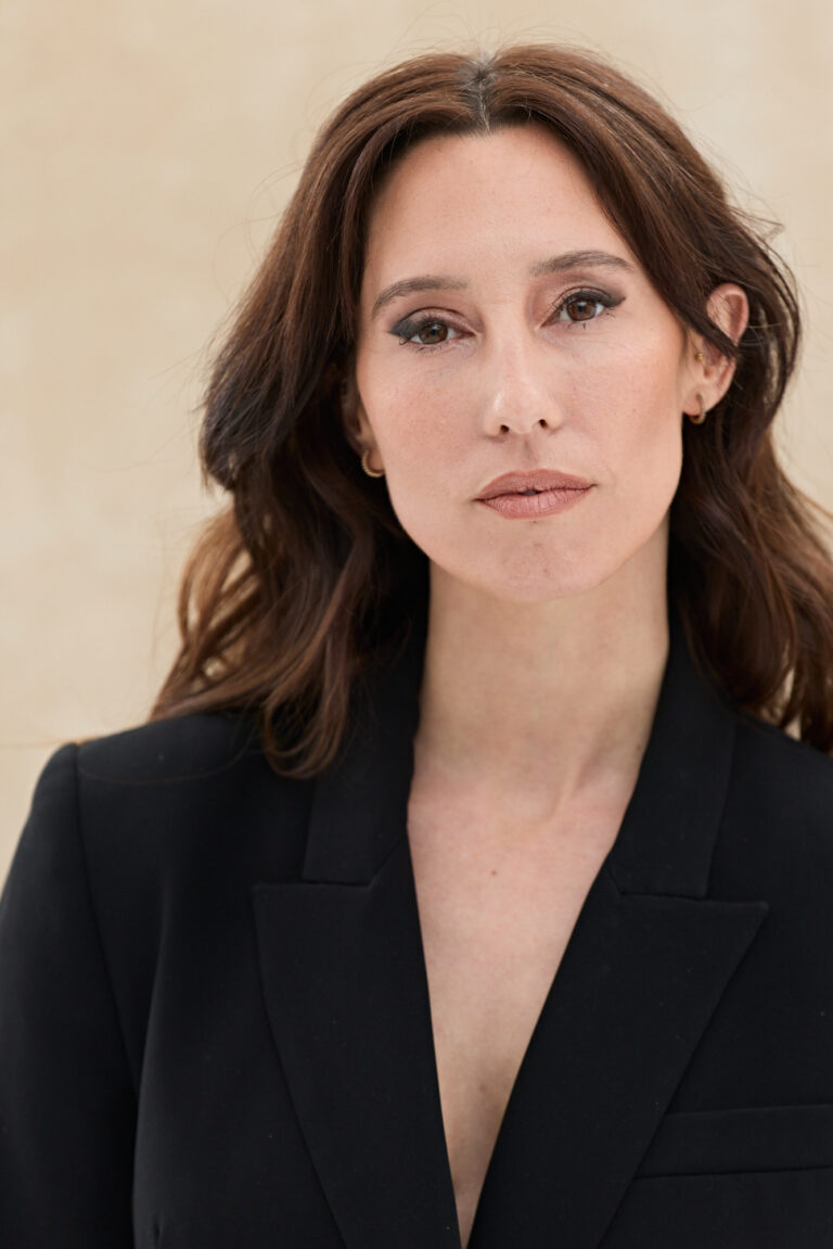 ISABEL DUGO