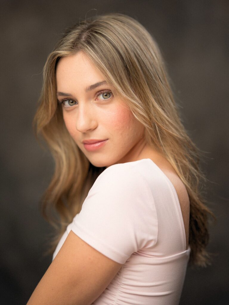 LAURA BELLIDO