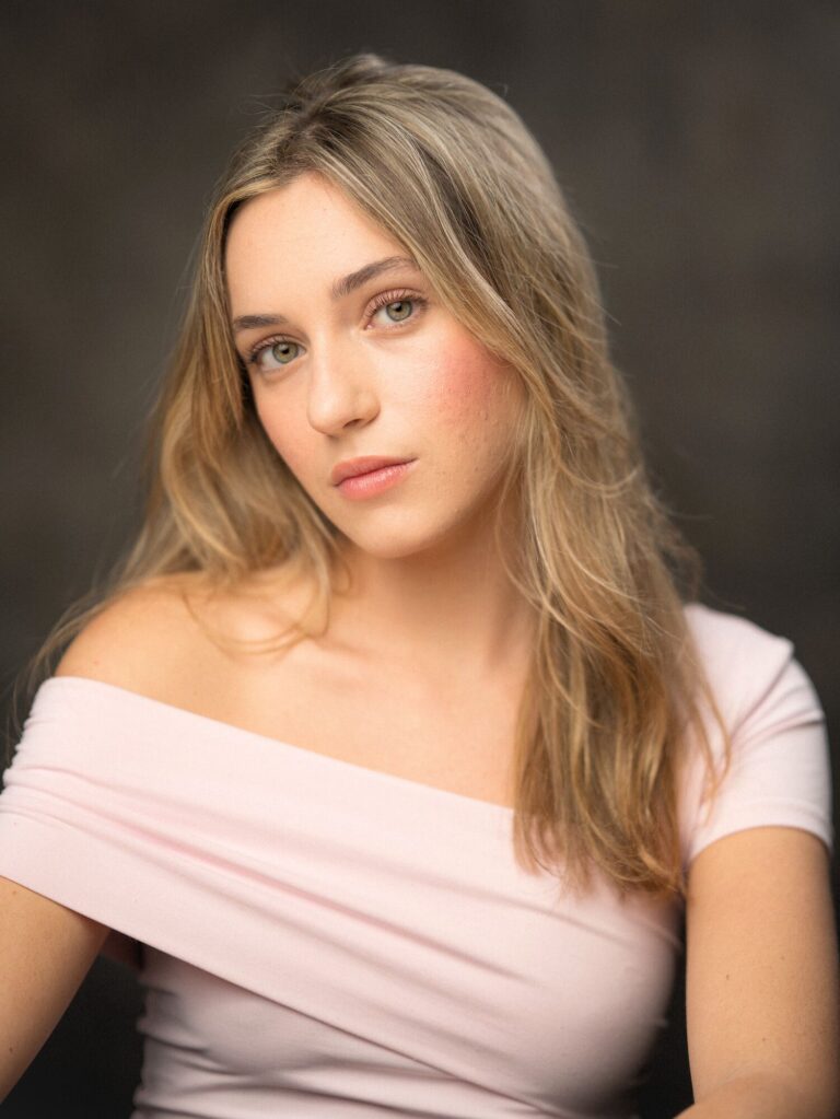 LAURA BELLIDO