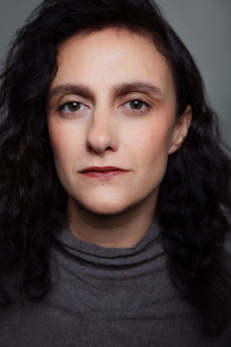 ADELA CASTAÑO