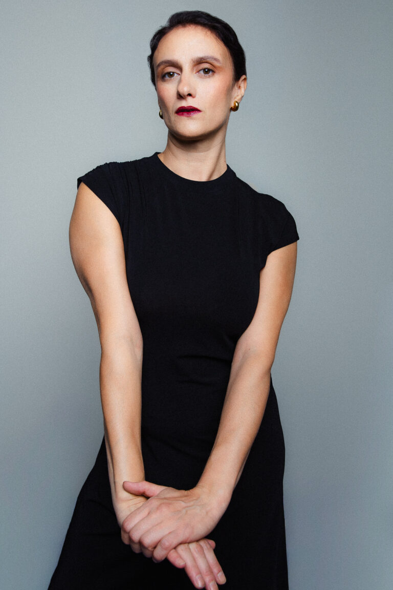 ADELA CASTAÑO